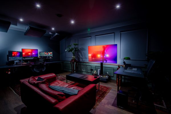 Barbershop — SDR / HDR Grading Suite