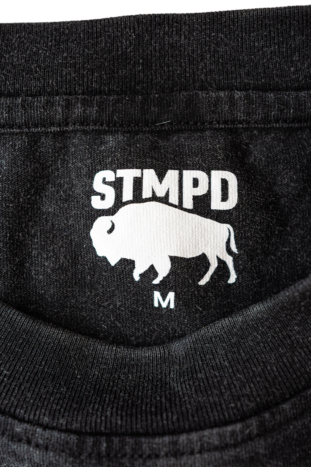 STMPD ‘AV Club’ Tee - Vintage Black - Afbeelding 2